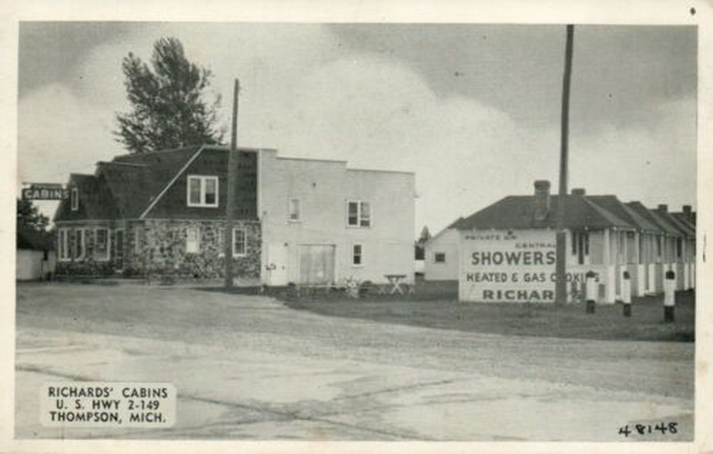 Grants Modern Tourist Cabins - Old Post Card